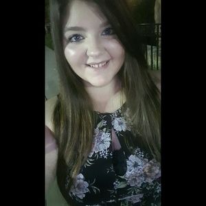 Meet your Posher, Daniella